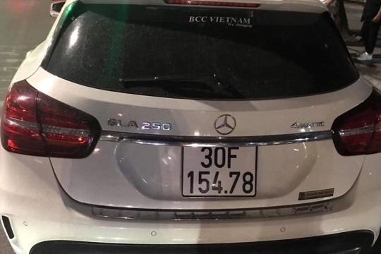 Lái xe Mercedes đâm 2 phụ nữ tử vong ở hầm Kim Liên khai gì? Chiếc xe gây tai nạn.