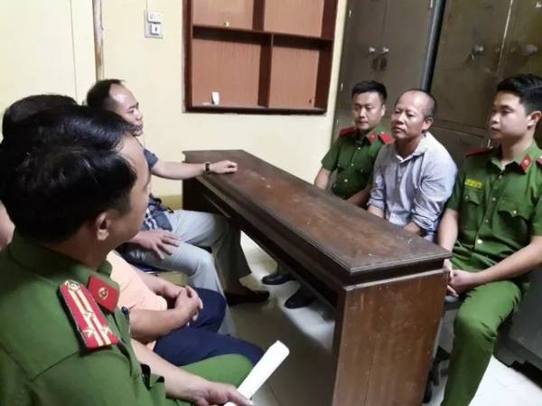 Chân dung kẻ thủ ác gây vụ thảm sát chấn động Hà Nội Nghi can vụ án bị cơ quan chức năng bắt giữ.
