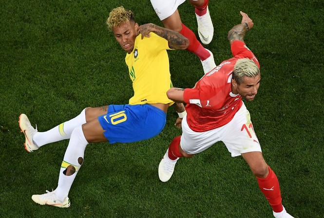 Chấm điểm trận Brazil - Thụy Sĩ: Điểm sáng Coutinho Chấm điểm trận Brazil - Thụy Sĩ: Điểm sáng Coutinho