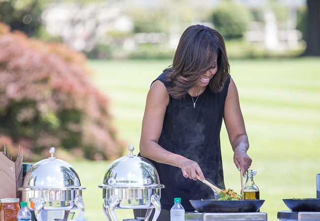 Cựu đệ nhất Obama làm giám khảo Master Chef nhí Cựu đệ nhất Obama làm giám khảo Master Chef nhí