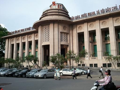 Lập 'hàng rào' chống rủi ro, khủng hoảng ngân hàng Ngân hàng Nhà nước vừa ban hành văn bản yêu cầu tăng cường giám sát phòng chống rủi ro toàn hệ thống