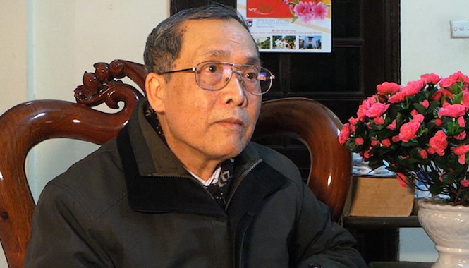 Vụ xăng A95 làm xe chết máy: Lỗi pha chế từ nhà sản xuất? PGS.TS Hoa Hữu Thu – Nguyên chủ nhiệm bộ môn Hóa học dầu mỏ, trường ĐH Khoa học Tự nhiên (ĐHQGHN).