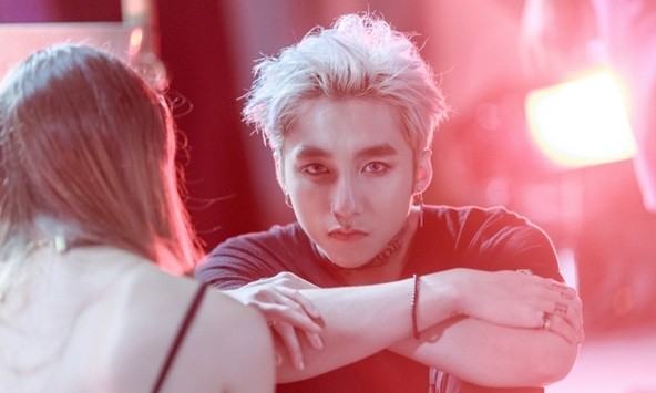 Vì sao 'Chúng ta không thuộc về nhau' hot nhất 2016? Sơn Tùng trong MV "Chúng ta không thuộc về nhau".