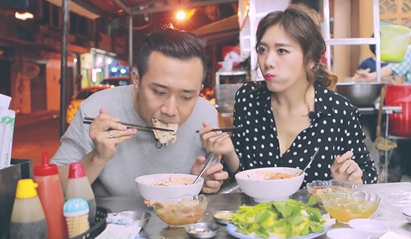 Showbiz 9/7: Hari Won lần đầu tiết lộ lý do muốn 'bỏ' Trấn Thành Showbiz 9/7: Hari Won lần đầu tiết lộ lý do muốn 'bỏ' Trấn Thành