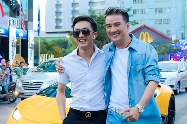 Vì sao Đàm Vĩnh Hưng gọi Cường Đô la là ‘soái ca’ chơi đẹp nhất? Vì sao Đàm Vĩnh Hưng gọi Cường Đô la là ‘soái ca’ chơi đẹp nhất?