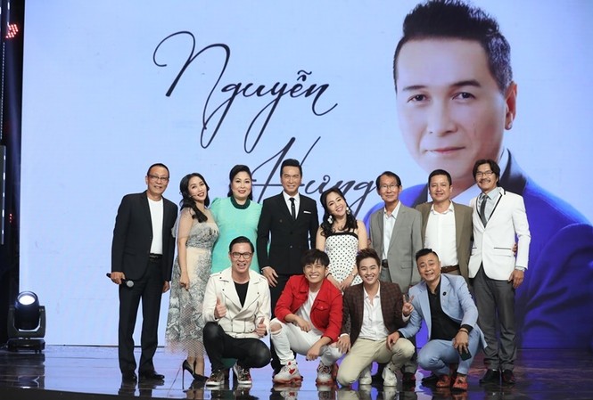 NSND Hồng Vân từng 'yêu thầm' ca sĩ Nguyễn Hưng NSND Hồng Vân từng 'yêu thầm' ca sĩ Nguyễn Hưng
