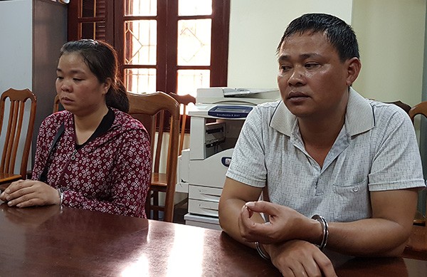 Bắt 2 đối tượng truy nã chiếm đoạt trên 10 tỷ đồng Hai vợ chồng Cấp và Dịu tại cơ quan công an Lạng Sơn *ảnh: N. Thái