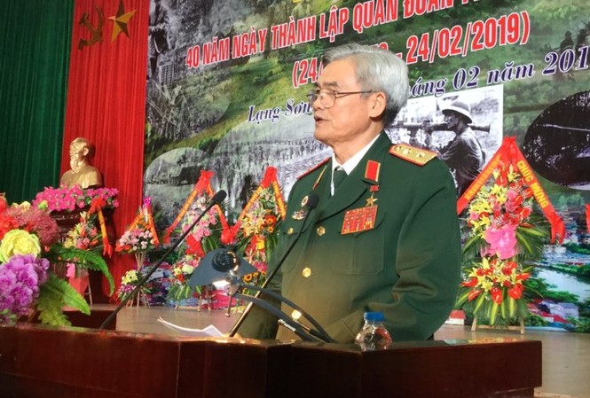 Quân đoàn 14, mặt trận Lạng Sơn kỷ niệm 40 năm thành lập Trung tướng Nguyễn Như Hoạt, Trưởng ban liên lạc CCB Quân đoàn 14 đọc diễn văn kỷ niệm .Ảnh: Duy Chiến