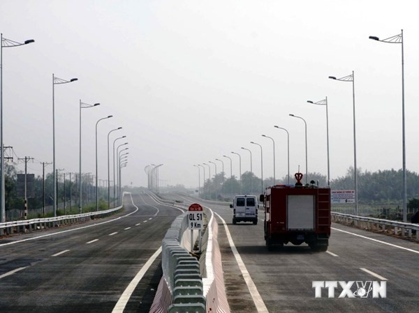 Khởi công dự án đường cao tốc lớn nhất miền Nam Đoạn tuyến cao tốc Long Thành được đưa vào khai thác. (Ảnh: TTXVN)