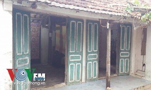 Chập tối, một phụ nữ treo cổ tự tử trong nhà Ngôi nhà xảy ra sự việc