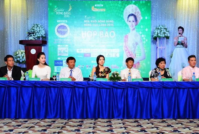 Khởi động vòng Chung kết Hoa khôi ĐBSCL 2015 Ban tổ chức và Ban giám khảo cuộc thi Hoa khôi ĐBSCL 2015 ra mắt báo giới