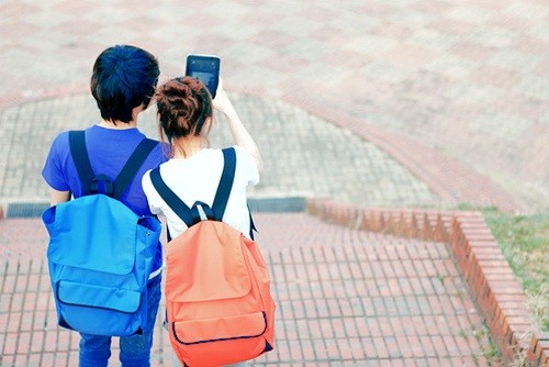 Chia sẻ của nữ Tiến sĩ khi con gái lớp 7 đã yêu Ảnh minh họa.
