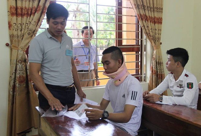 Nỗ lực đến phòng thi của thí sinh bị tai nạn giao thông phải nhập viện Nỗ lực đến phòng thi của thí sinh bị tai nạn giao thông phải nhập viện