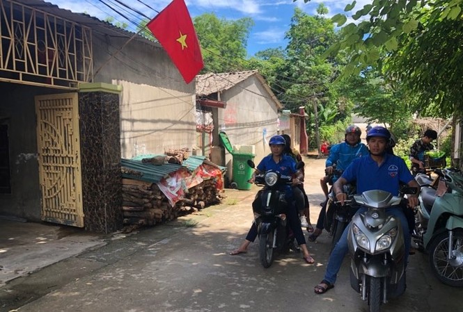Tình nguyện mùa thi nơi 'chảo lửa Đông Dương' Tình nguyện mùa thi nơi 'chảo lửa Đông Dương'