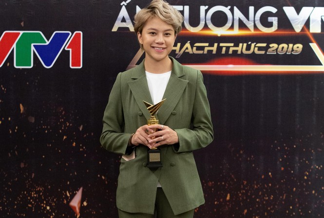 Bảo Hân ‘Về nhà đi con’ xứng đáng nhận cúp VTV Awards 2019 tối nay? Bảo Hân lọt đề cử Top 5 Nữ diễn viên ấn tượng tại VTV Awards 2019