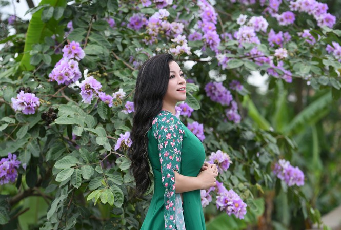 NSƯT Tố Nga: Hát nhạc bolero ngọt vì đời đa đoan NSƯT Tố Nga dấn thân vào bolero
