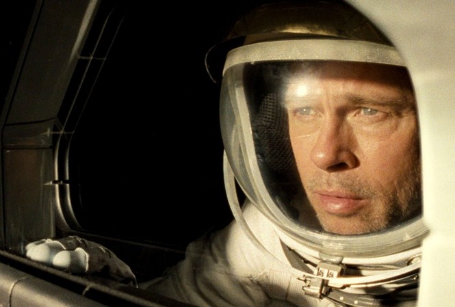 Bom tấn hành động 'Giải mã bí mật ngân hà' của Brad Pitt có gì hấp dẫn? Brad Pitt trong vai phi hành gia