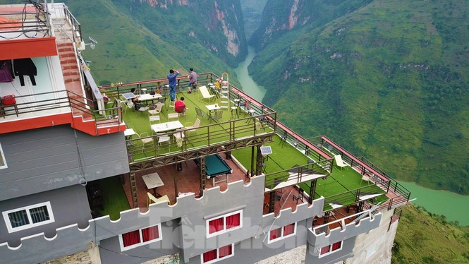 Bộ Văn hoá: Trách nhiệm xử lý vụ Mã Pì Lèng thuộc về tỉnh Hà Giang Bộ VHTTDL lên kiểm tra công trình chui Mã Pì Lèng