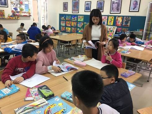 Tuyển sinh lớp 6 song bằng: Học sinh thi Toán và Tiếng Anh Tuyển sinh đầu cấp Hà Nội luôn thu hút sự quan tâm của phụ huynh, học sinh