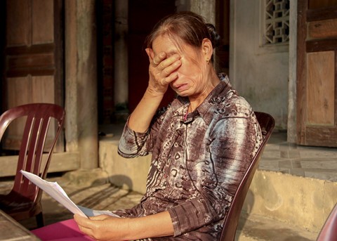 Hỗ trợ 30 giáo viên nghèo, bạo bệnh 1 tỷ đồng Cô giáo mầm non ở Hà Tĩnh bật khóc vì lương hưu 1,3 triệu đồng