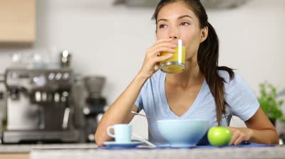 Sống khoẻ nhờ uống nước mát và ăn các loại hạt Sống khoẻ nhờ uống nước mát và ăn các loại hạt