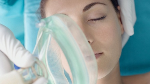 Những ai dễ gặp biến chứng khi gây mê? Những ai dễ gặp biến chứng khi gây mê?