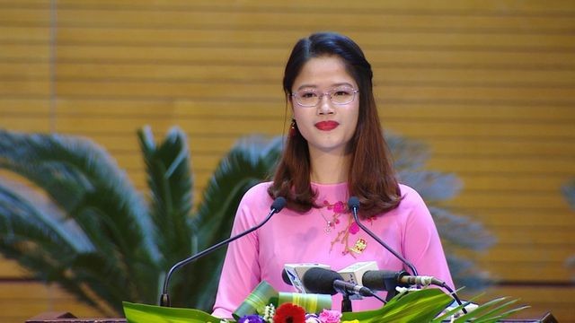 Nữ Đảng viên trẻ xinh đẹp, sở hữu bảng thành tích đáng nể Nữ Đảng viên trẻ xinh đẹp, sở hữu bảng thành tích đáng nể