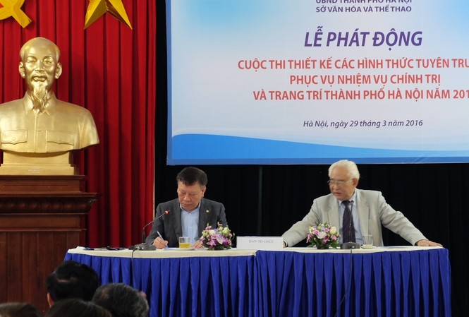 Hà Nội nhiều đèn trang trí xanh đỏ 'gây nhức mắt' Hà Nội nhiều đèn trang trí xanh đỏ 'gây nhức mắt'