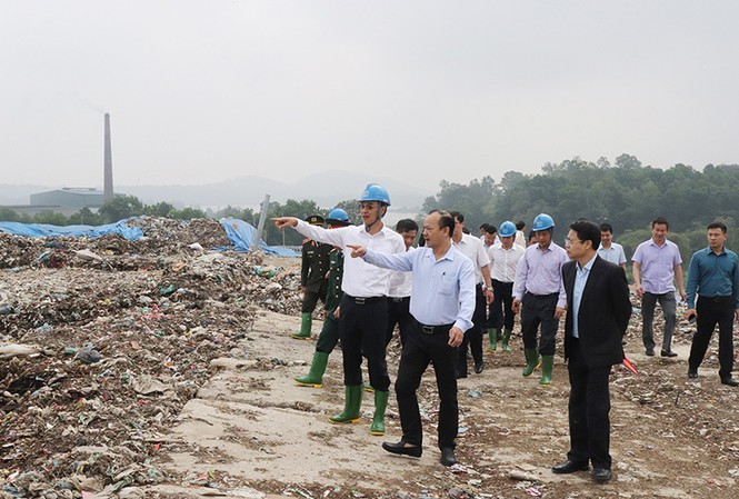 Hà Nội: Sớm xây dựng nhà máy xử lý nước rỉ rác Xuân Sơn Phó Bí thư Đào Đức Toàn ghi nhận, đánh giá cao nỗ lực của các cán bộ, công nhân viên môi trường.