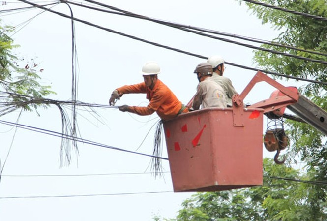 Ngành điện phản hồi việc bị VTC 'tố' cắt cáp gây thiệt hại nặng Ngành điện phản hồi việc bị VTC 'tố' cắt cáp gây thiệt hại nặng