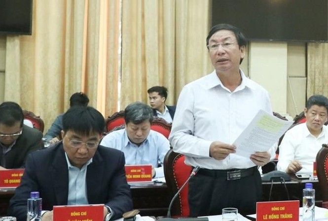Giám đốc Sở Công Thương Hà Nội lên tiếng việc đấu golf có trong lịch 'công tác' Ông Lê Hồng Thăng - Giám đốc Sở Công thương Hà Nội (mặc áo trắng)