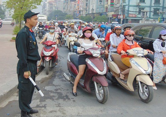Huy động Cảnh sát cơ động xuống đường chống ùn tắc CSCĐ Hà Nội được huy động để cùng với CSGT đảm trật tự trên đường