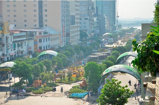 Đường hoa Nguyễn Huệ rực rỡ trước giờ khai mạc Toàn cảnh đường hoa Nguyễn Huệ 2016