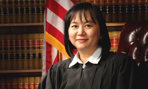 Phụ nữ gốc Việt trượt top 5 ứng viên thẩm phán tối cao Mỹ Bà Jacqueline Nguyen. Ảnh: Federal Court