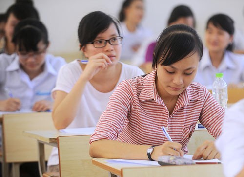 Sử dụng chung hệ thống phần mềm quản lý thi THPT quốc gia Thí sinh thi THPT quốc gia 2015. Ảnh: Giang Huy