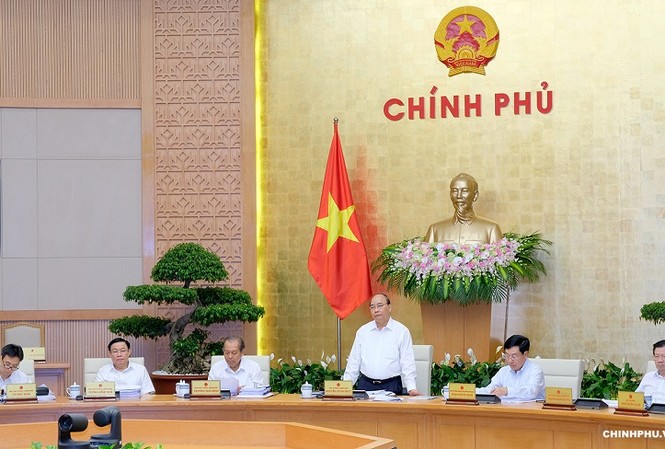 Tăng trưởng GDP năm 2018 có thể vượt mục tiêu Thủ tướng chủ trì phiên họp Chính phủ