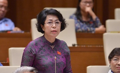 Chủ đầu tư chiếm hàng chục tỷ đồng quỹ bảo trì, sao không xử lý hình sự? ĐB Tô Thị Bích Châu chất vấn về quỹ bảo trì chung cư bị chiếm đoạt (ảnh Như Ý)