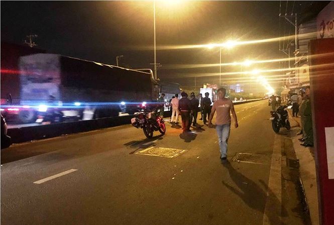 Vụ nổ súng khiến 9X tử vong: Tạm đình chỉ phó công an phường Vụ nổ súng khiến 9X tử vong: Tạm đình chỉ phó công an phường