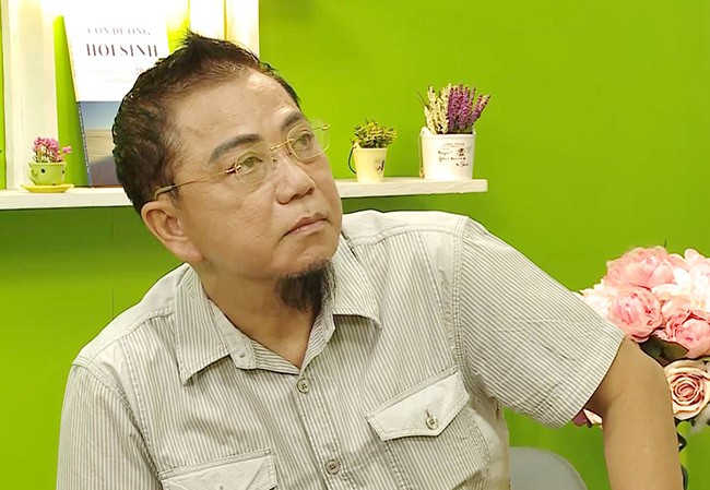 Nghệ sĩ hài Hồng Tơ bị bắt vì đánh bạc Nghệ sĩ hài Hồng Tơ bị bắt vì đánh bạc