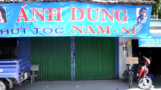 Nghi án giết người yêu rồi tự sát Tiệm hớt tóc và cũng là nhà trọ nơi xảy ra vụ việc