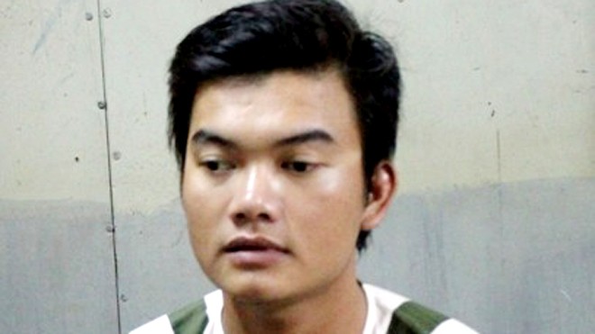 Nữ sinh bị người tình của mẹ giết bằng sữa tắm và nước sôi Hung thủ Quang tại nhà tạm giam