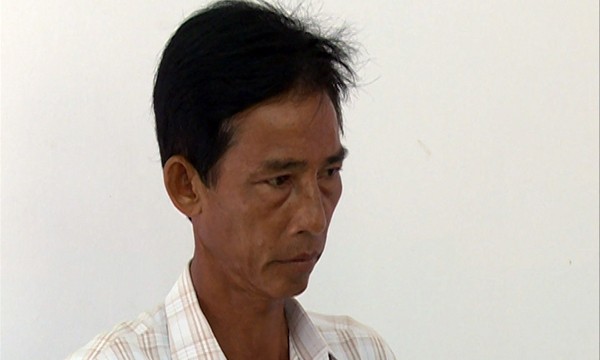 Cô gái tâm thần sinh bé trai, lộ mặt tác giả là gã hàng xóm Đối tượng Trần Văn Sáu