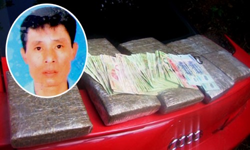Chở 11 bánh cần sa, hất CSGT lên nắp ca bô bỏ chạy Đối tượng Lê Mạnh Hùng và tang vật vụ án