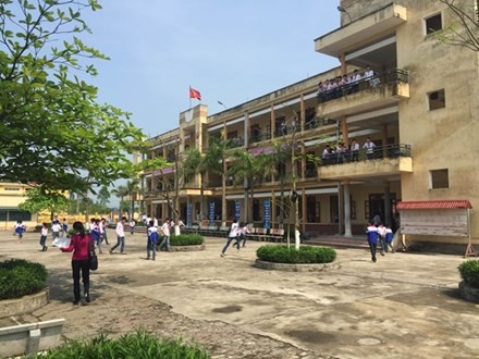 Thầy giáo bị 3 thanh niên lạ mặt hành hung tại trường học Nơi xảy ra vụ việc thầy giáo ngữ văn bị hành hung