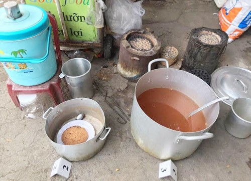 Người đàn bà ở Sài Gòn đầu độc nồi bún của hàng xóm Nồi bún nghi bị đầu độc