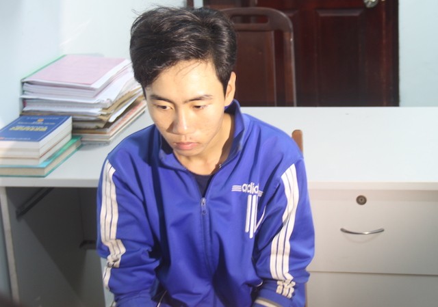 Bắt khẩn cấp nghi phạm hiếp dâm rồi sát hại bé gái 10 tuổi Nghi phạm bị bắt giữ để điều tra