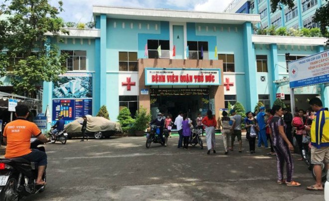Nữ bệnh nhân tố nam điều dưỡng xâm hại tình dục viết đơn bãi nại Bệnh viện quận Thủ Đức, nơi chị Yến tố điều dưỡng Minh cưỡng hiếp
