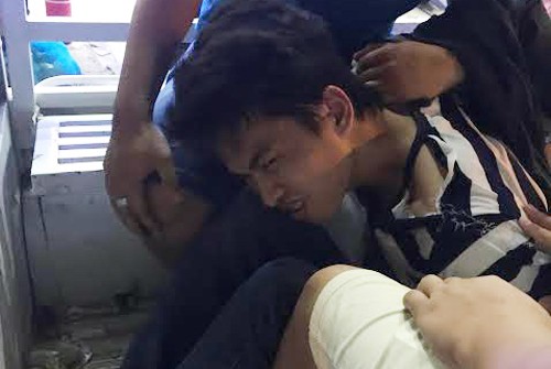 Cô gái ở Sài Gòn bị tình cũ tống tiền bằng video 'nóng' Lộc bị cảnh sát áp giải. Ảnh: C.A