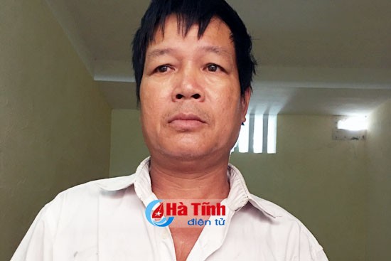Dùng 2 phòng ngủ của gia đình để gái mại dâm “tiếp khách“ Đối tượng Lê Xuân Nin tại cơ quan công an
