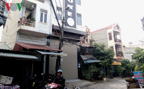 Cả khu phố hoảng loạn vì côn đồ nổ súng Quán karaoke nơi xảy ra vụ nổ súng